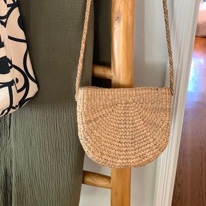 Straw crossbody bag